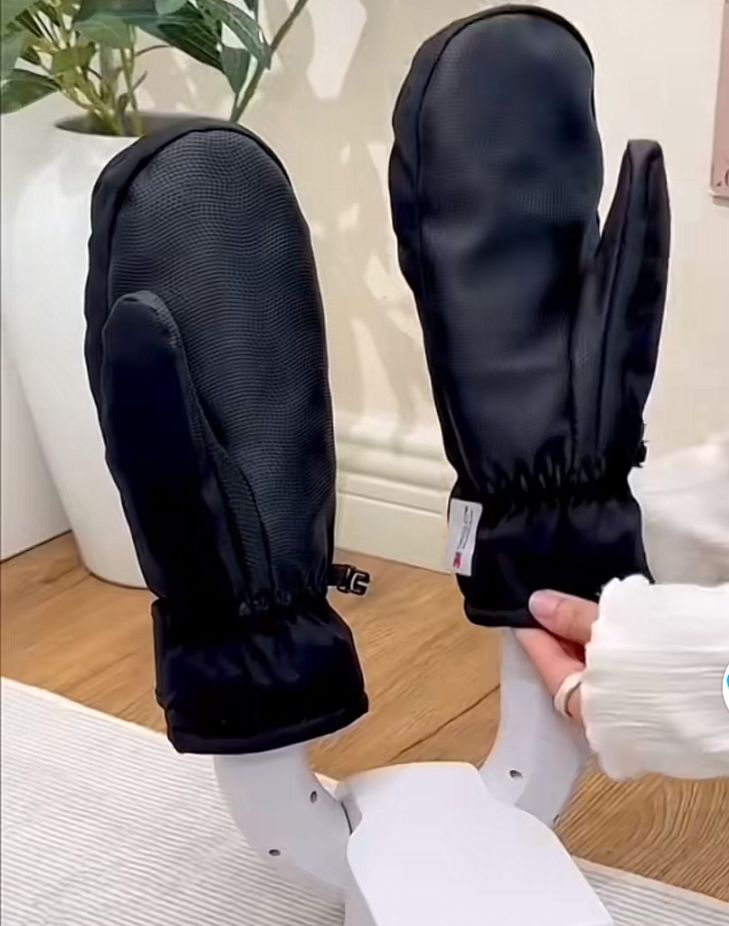 <em><strong>Mario Sifuentes </strong></em>